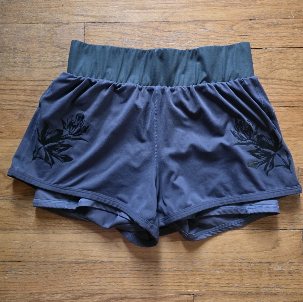 Fabletics Gray Women's Shorts